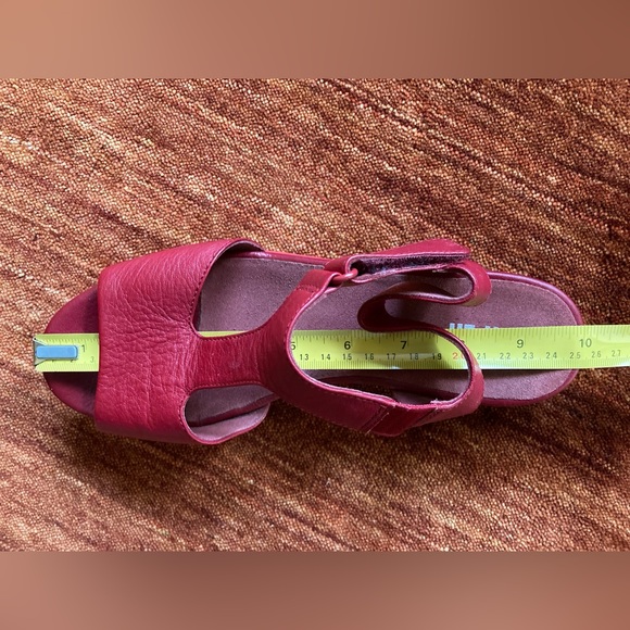 Camper Red Bubble Sandals - Picture 7 of 7